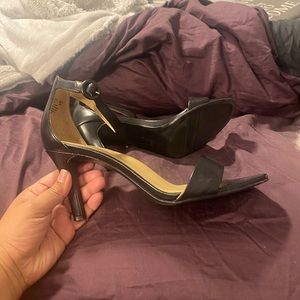 Size 11 M naturalizer Heel